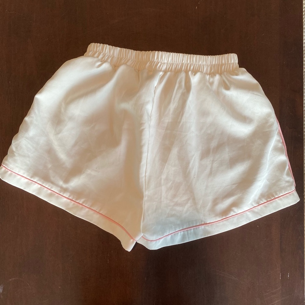 Size Medium White Shorts with Pink Lining - Picture 2 of 3